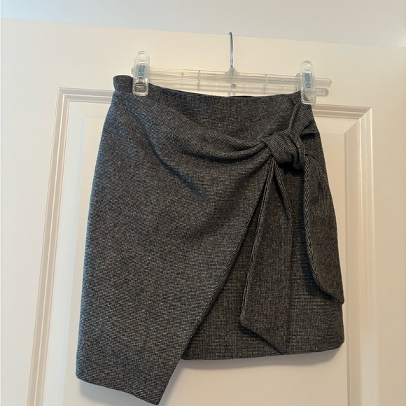 Wilfred skirt - Picture 2 of 4